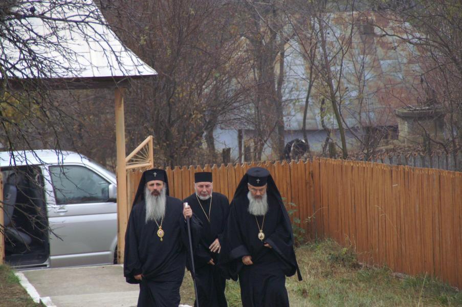 Vizita I.P.S. Teofan in parohia noastra