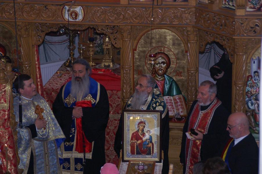 Vizita I.P.S. Teofan in parohia noastra