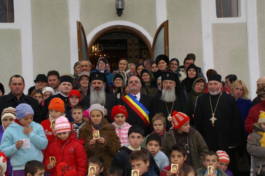 Vizita I.P.S. Teofan in parohia noastra